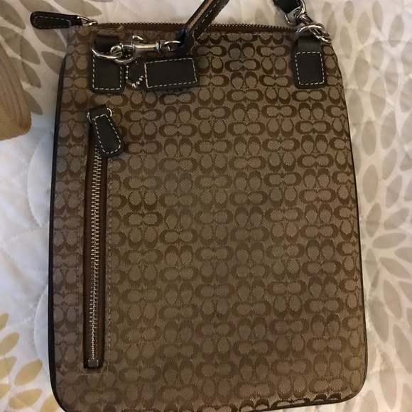 Coach Bag - Picture 3 of 5