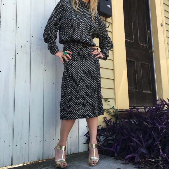 Authentic Karl Lagerfeld Vintage Chloe! - Picture 3 of 8