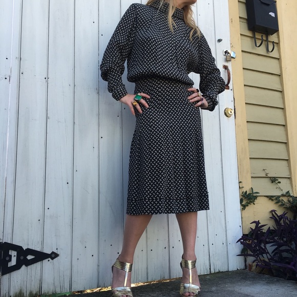 Authentic Karl Lagerfeld Vintage Chloe! - Picture 4 of 8