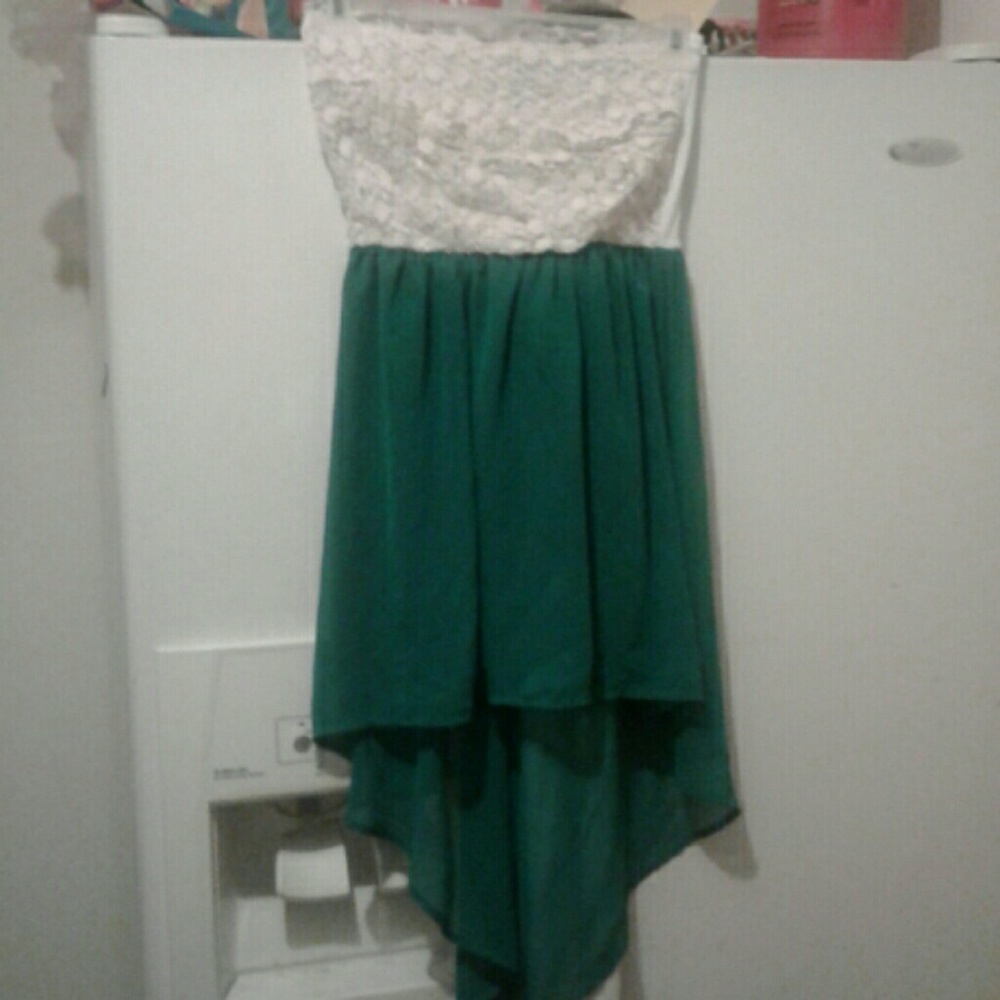 Women's evening dress only wore once