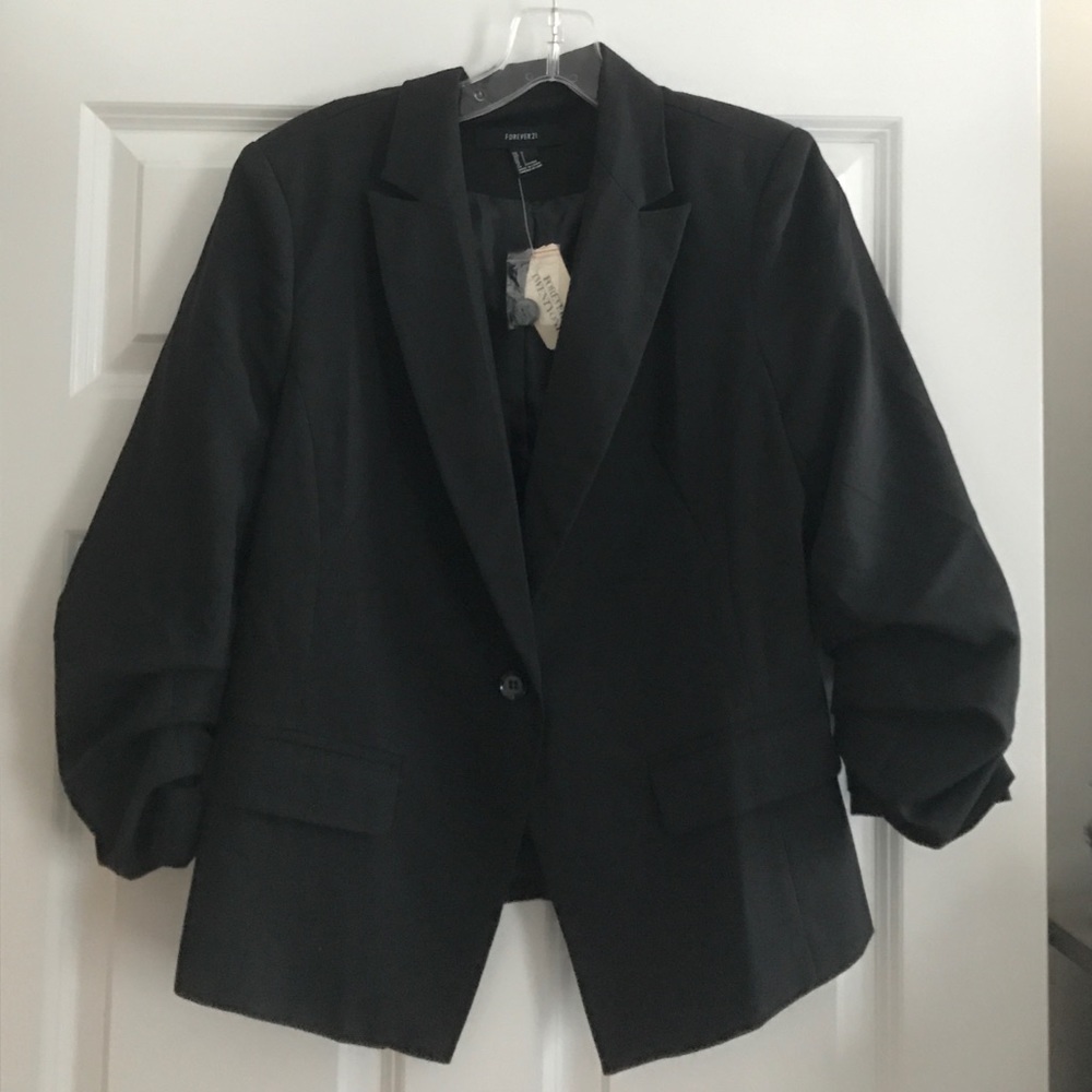 Forever 21 black blazer