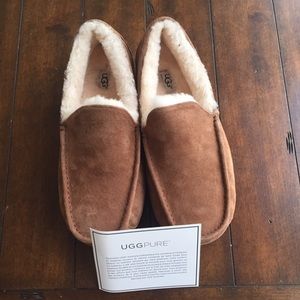 Men's Uggs Size 11 Ascots!!