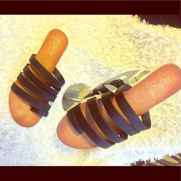 Sandals - Picture 1 of 1