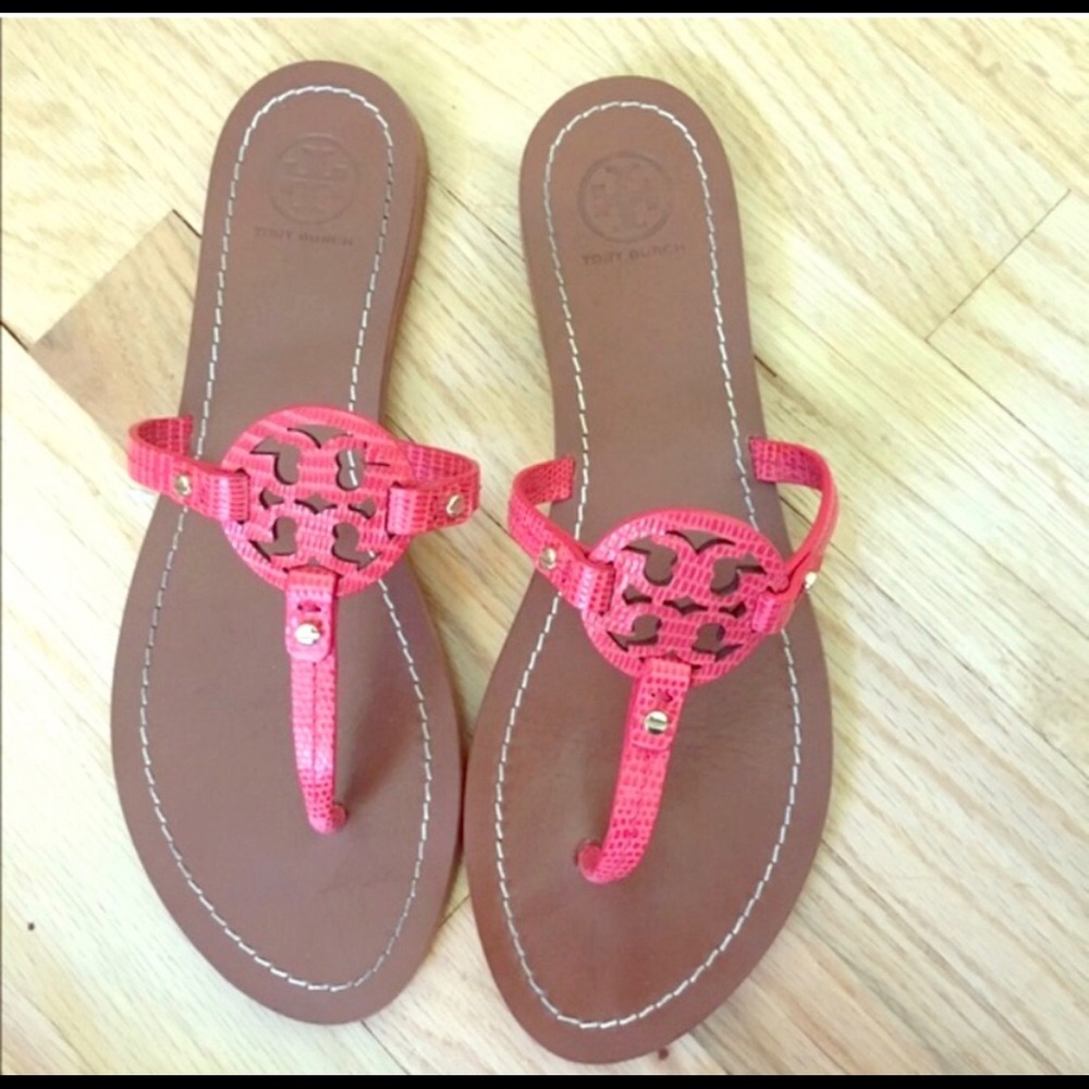 Like new Tory Burch mini millers in Salmon so 7.5