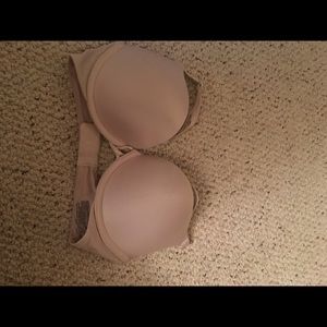 32c vs bombshell bra