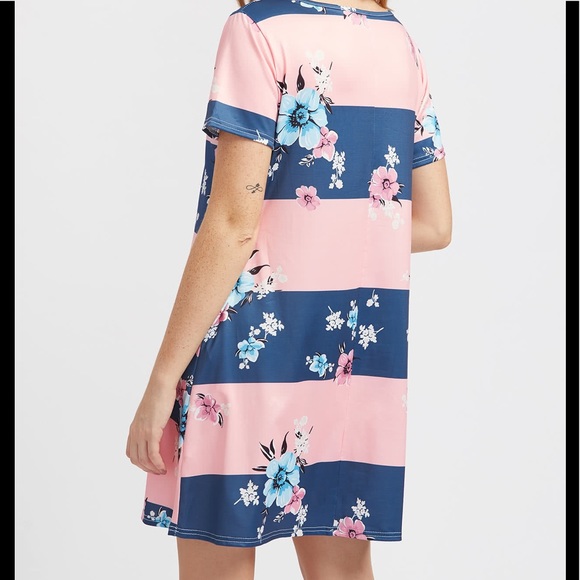 🆕Pink&Blue Feminine Floral Tunic - Picture 2 of 3