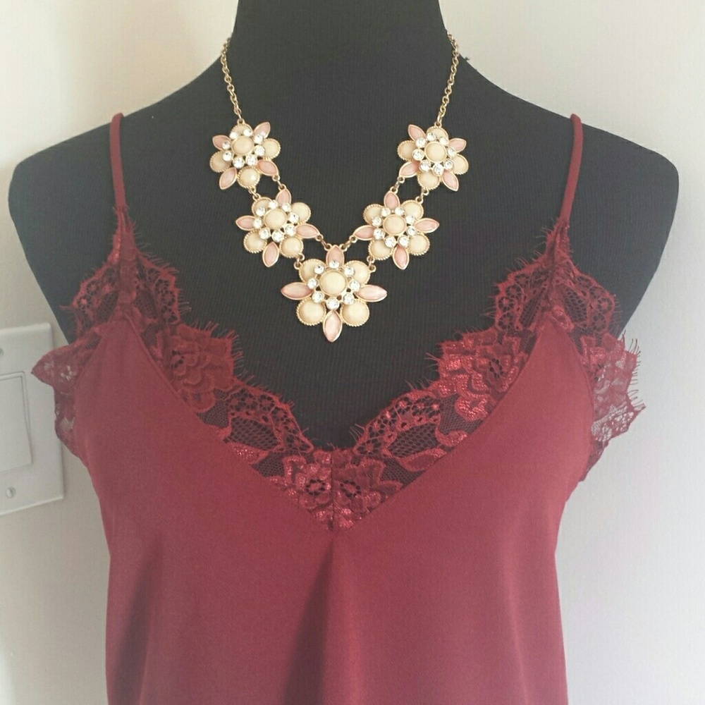 NWT Silky Velvety Lace Trim Loose Flowy Tank Top - Picture 3 of 5