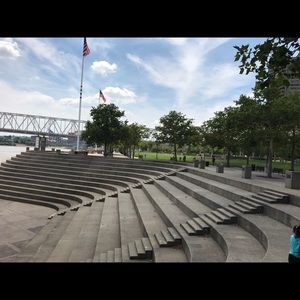 Meet your Posher, Youssouf