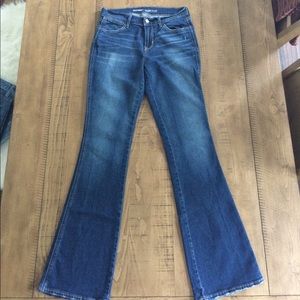 Old navy size 4 mid-rise flare jeans
