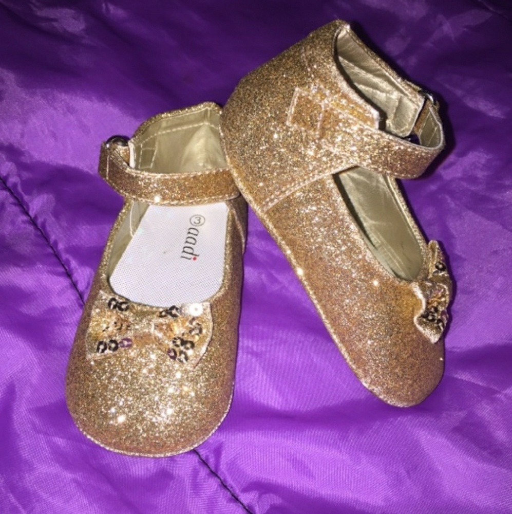 Sparkling Gold Soft-bottoms infant