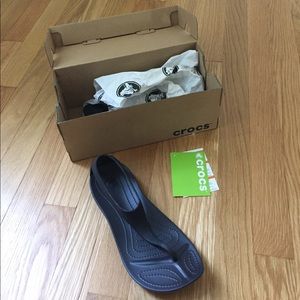 New-never worn: Crocs Sandals