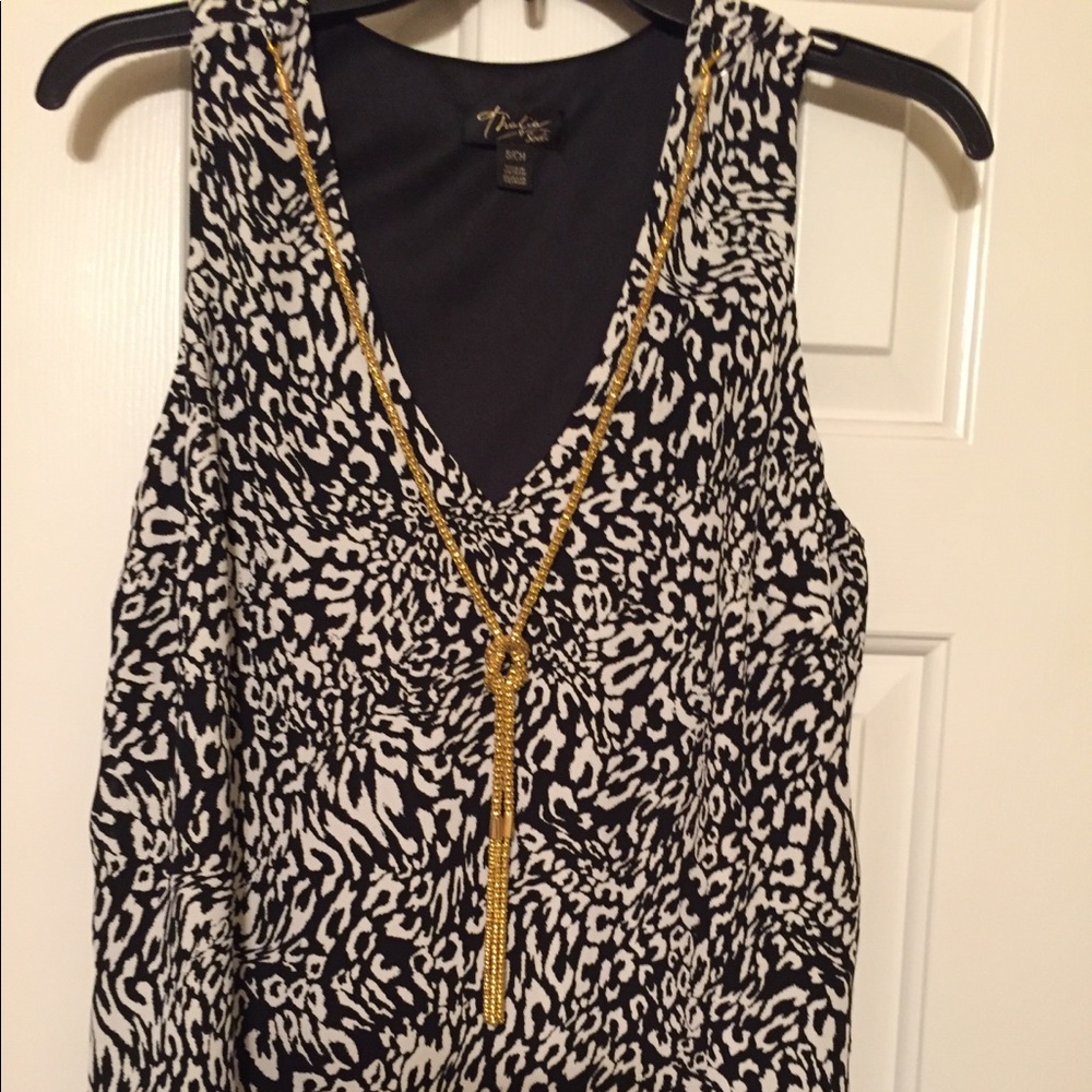 Sleeveless blouse  Thiala Sodi