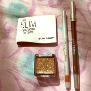 🌵Bundle of Makeup🌵