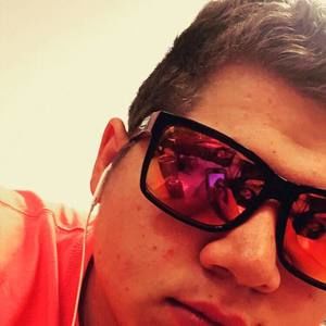 Meet your Posher, Charles