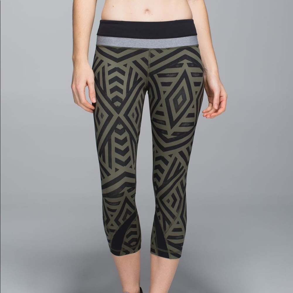 Lululemon Run Inspire Crop Chevron Shuffle 6