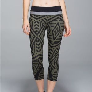 Lululemon Run Inspire Crop Chevron Shuffle 6