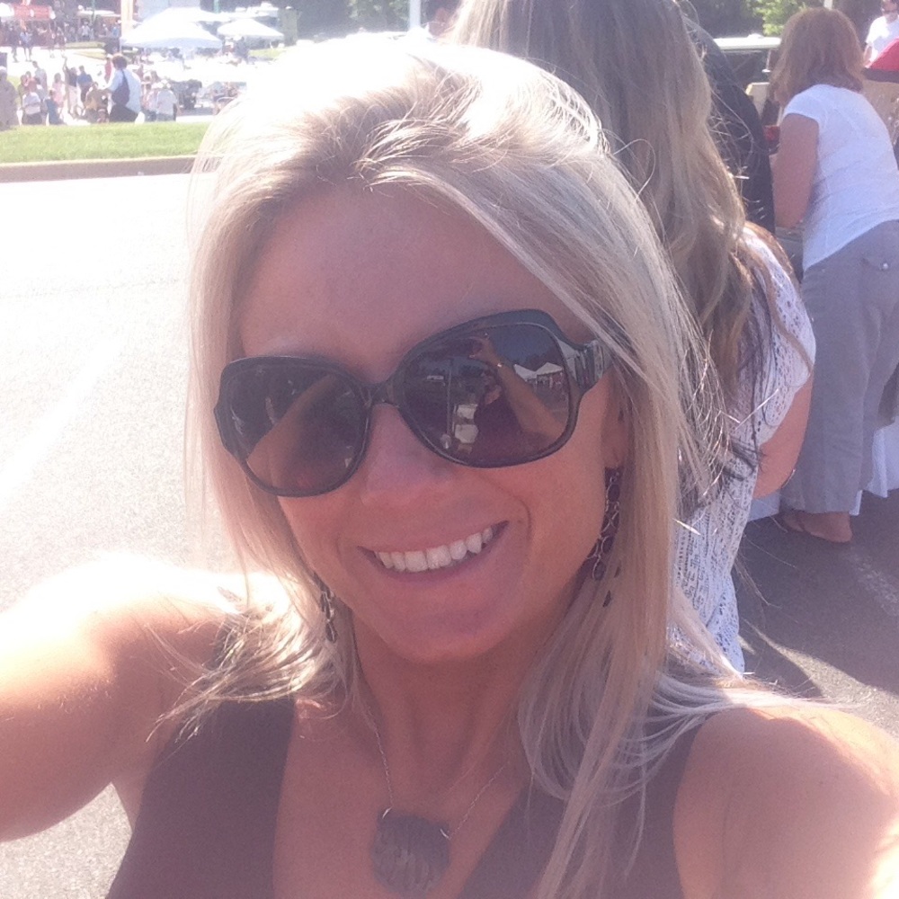 Meet your Posher, Jennifer