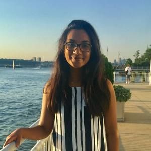 Meet your Posher, Christina