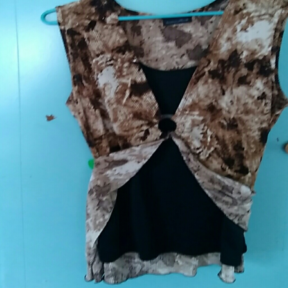 Shirt - Picture 2 of 2