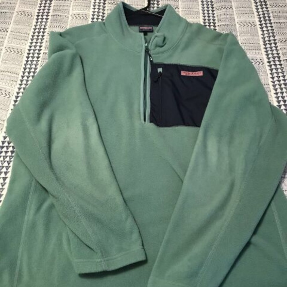 Green Vineyard Vines Pullover size XL