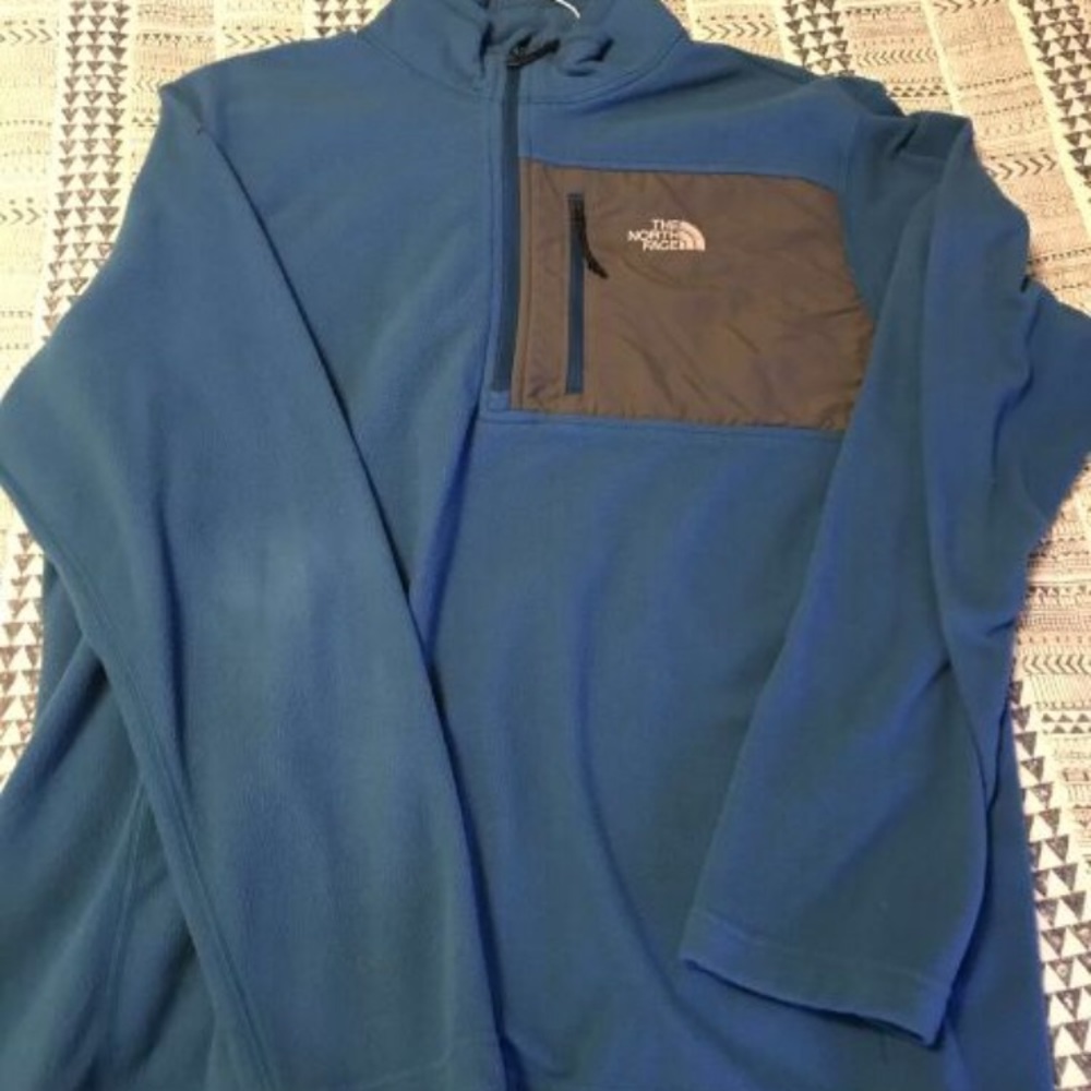 Blue North face Quarter Zip size L