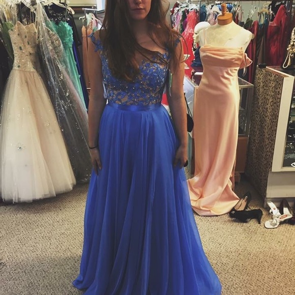 Prom/Event Dress - Picture 3 of 3