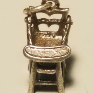 VINTAGE 1940'S STERLING BABY HIGH CHAIR CHARM 3D