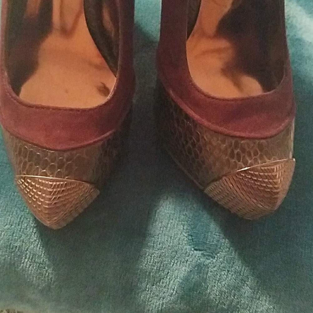 Carlos Santana heels