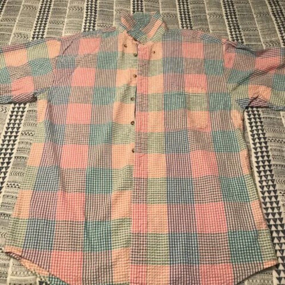 Deep River Trading Company Button down size XL