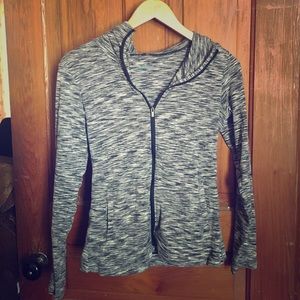Small stretchy Columbia zip up with hood