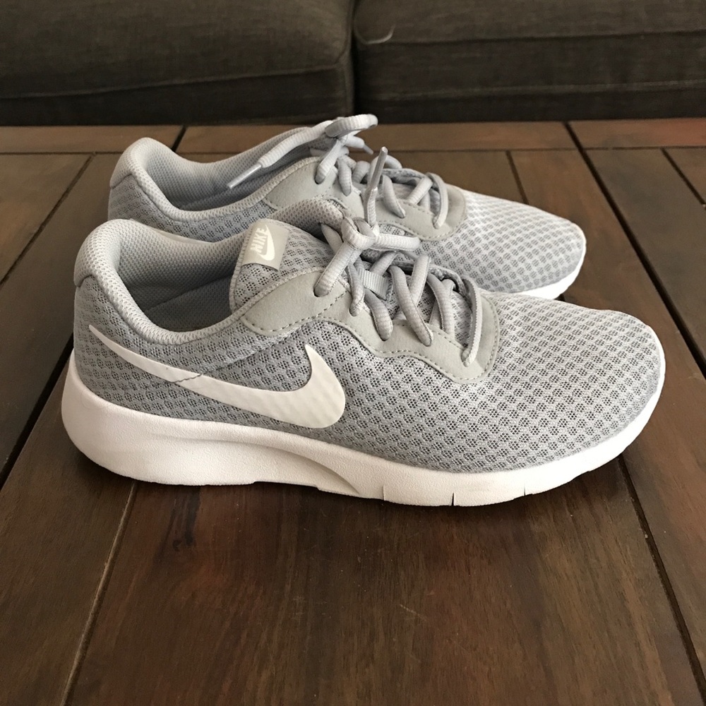 Nike Tanjun Running Sneakers