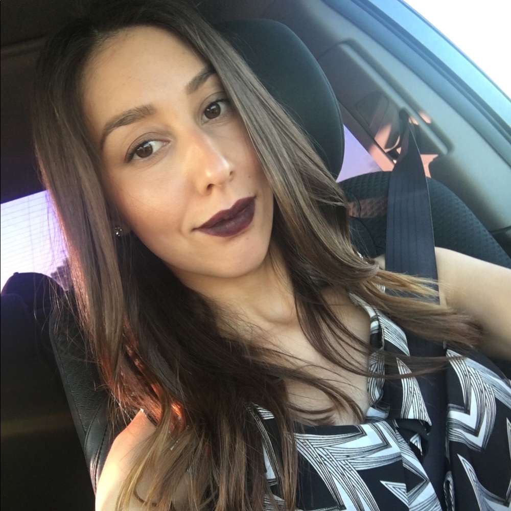 Meet your Posher, Vanessa