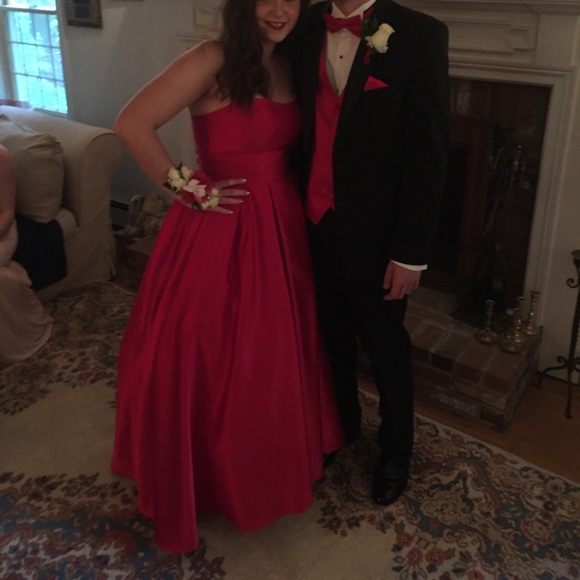 Prom/Event Dress - Picture 4 of 4