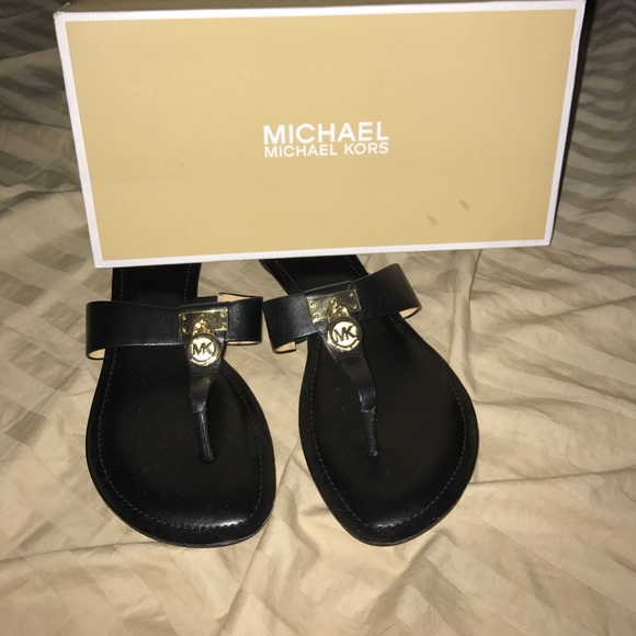 KORS Michael Kors Shoes - 🔥SALE🔥 MICHAEL KORS BLACK SANDALS!