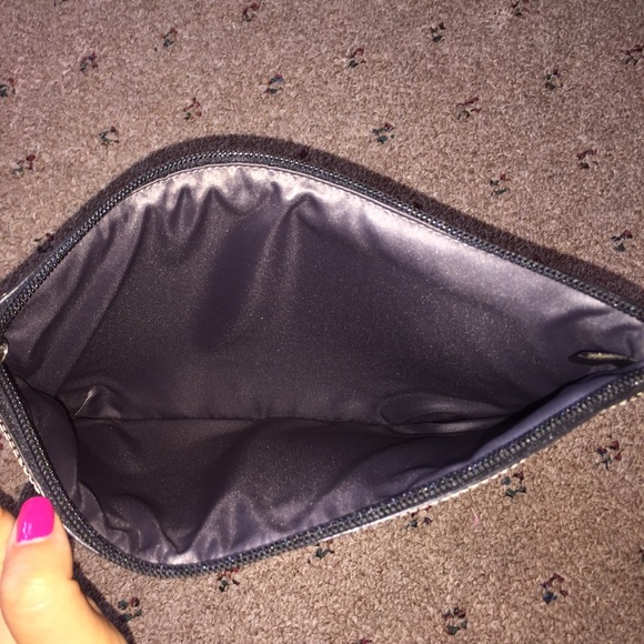 Coach Ipad zippered bag size 10in X 8in - Picture 3 of 3