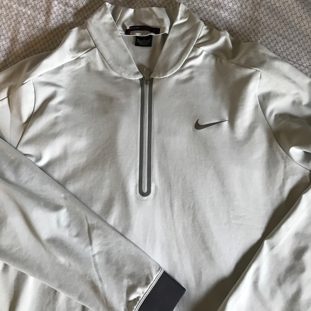 Tiger woods collection 1/4 zip baseball collar.