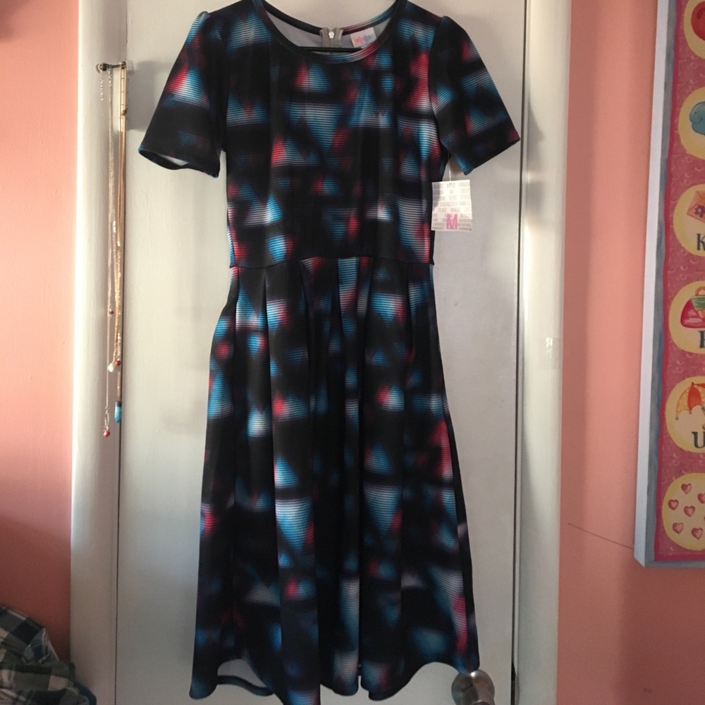 Lularoe Amelia medium