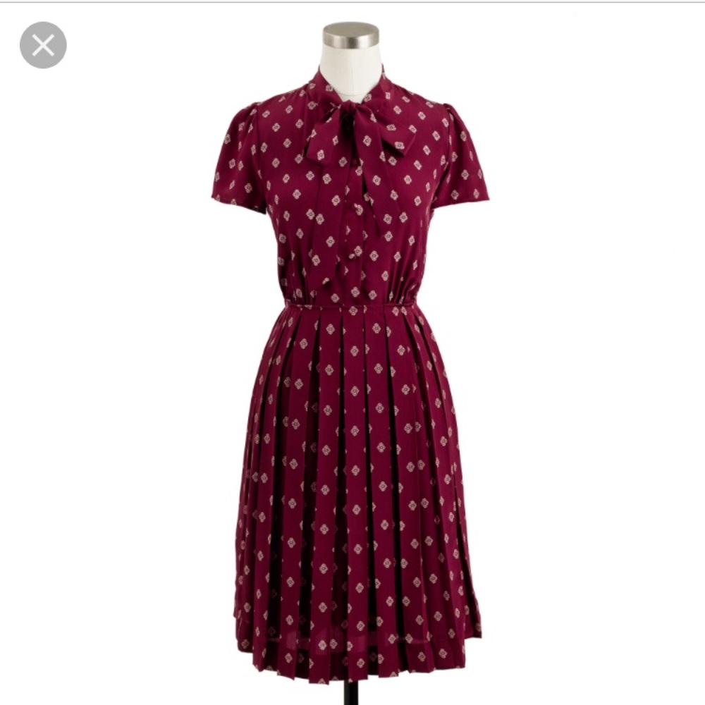 25% OFF - Mini medallion neck tie dress