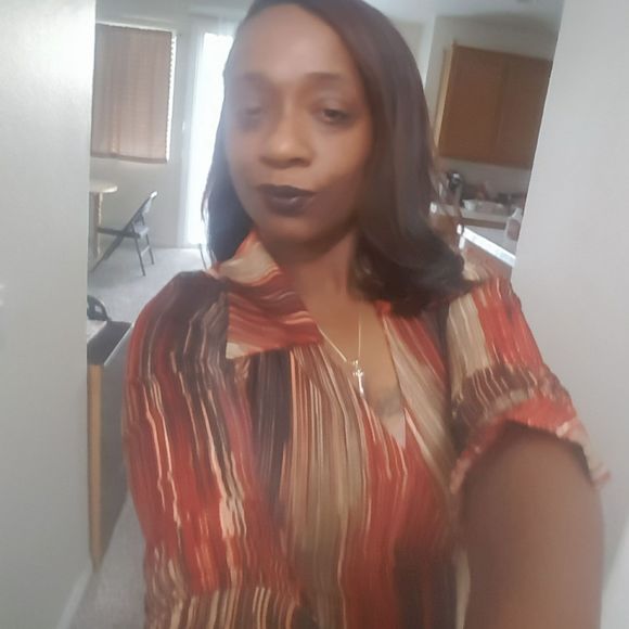 Meet your Posher, Hope - Picture 1 of 1