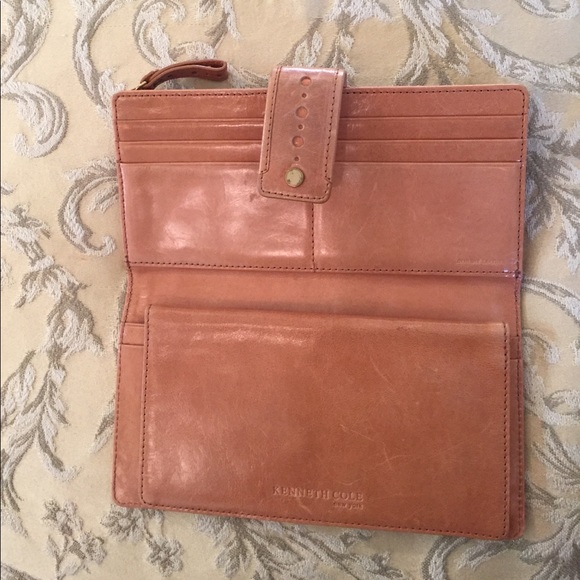 Wallet - Picture 2 of 3