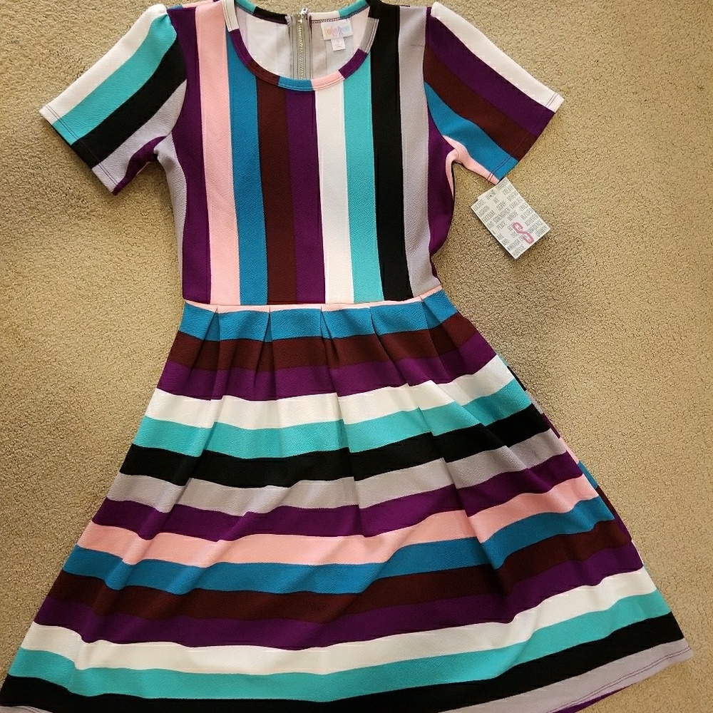 LuLaRoe small Amelia NWT