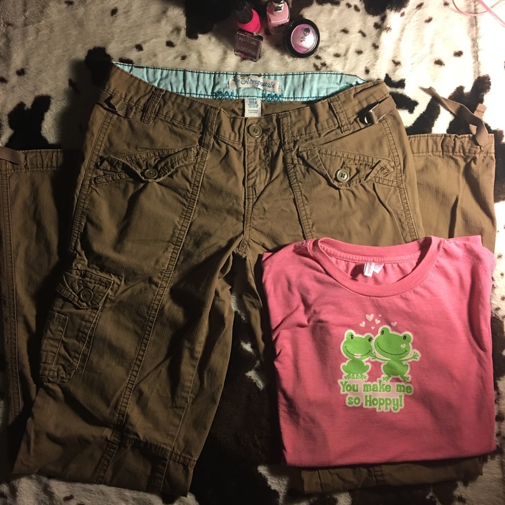 VINTAGE AERO Frog tee and Brown comfy cargos