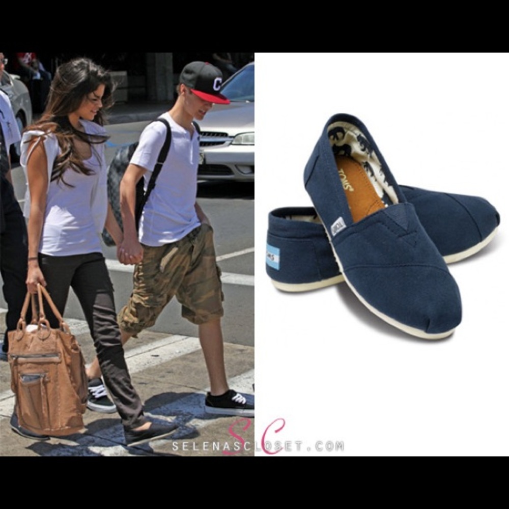 Dark Blue TOMS
