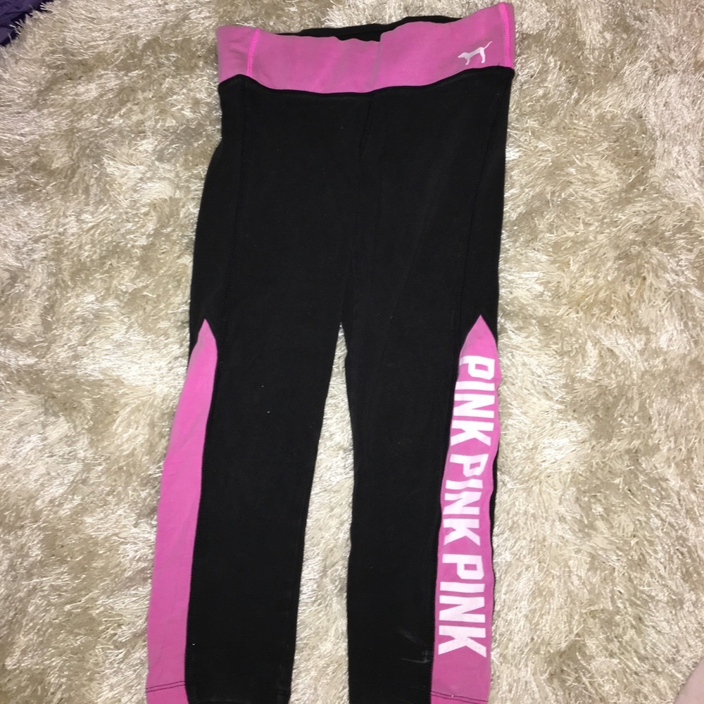 Cropped yoga pants