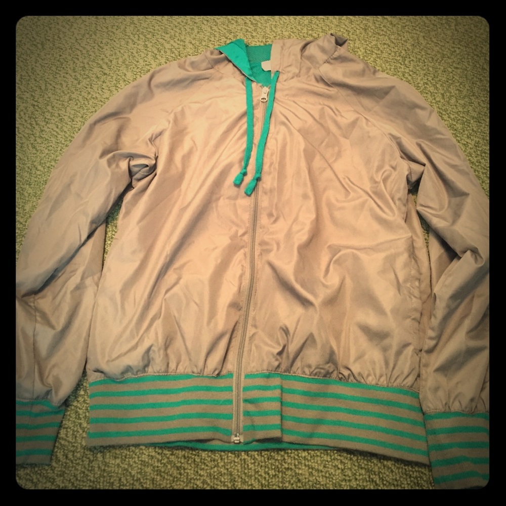 Gray and blue raincoat/windbreaker