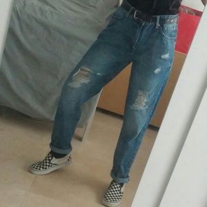 ripped/distressed Forever 21 boyfriend jeans
