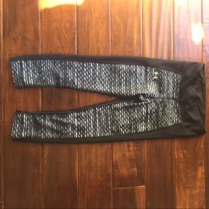 Under armour cropped legging size XS