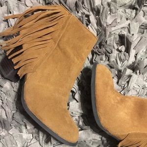 Fringe booties!