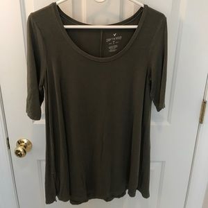 American eagle tshirt