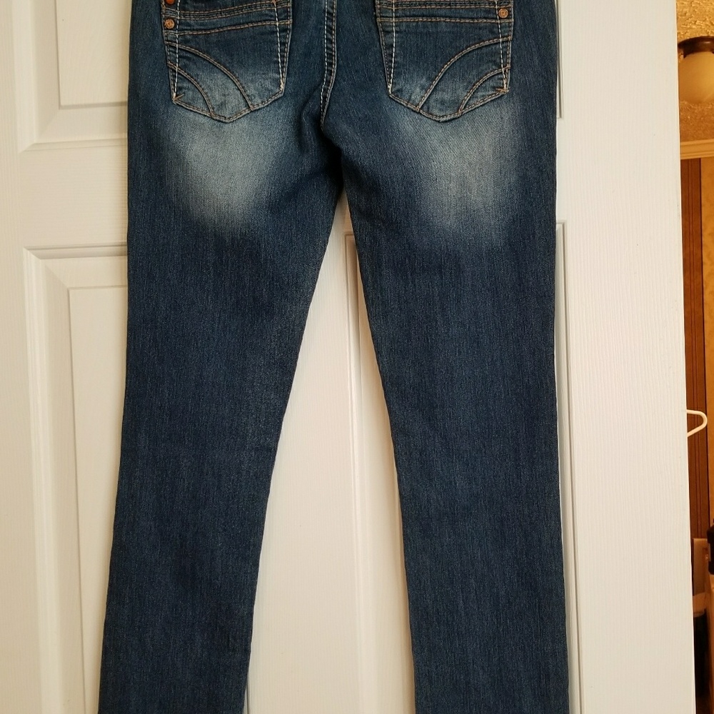 TWENTY ONE BLACK BY THE 21..SIZE 3/4